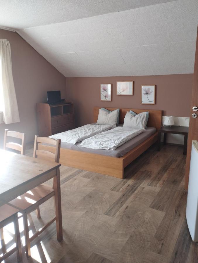 Apartmany Audy Mníšek pod Brdy エクステリア 写真